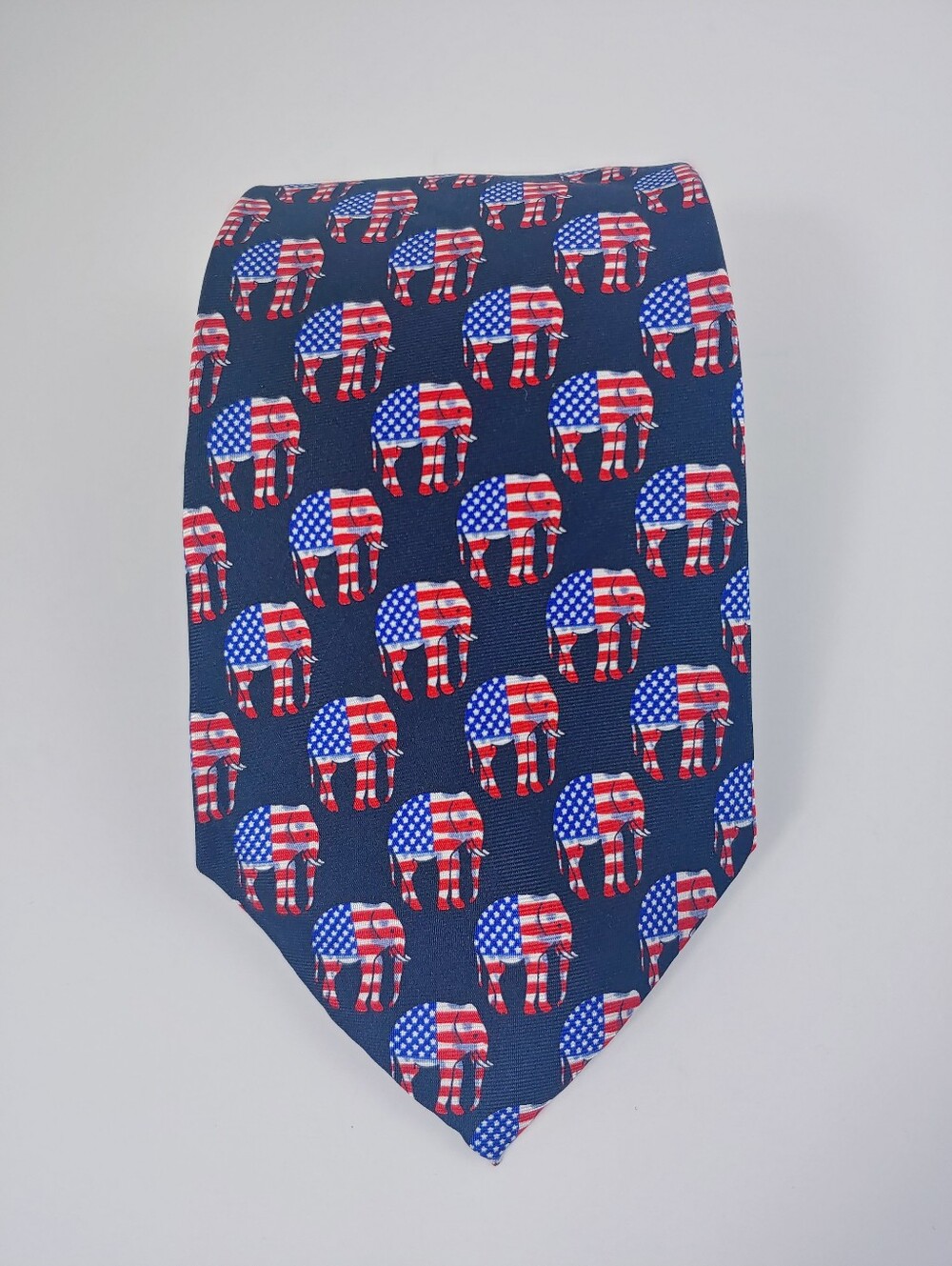 Museum Artifacts Patriotic Elephant Pattern Navy Tie 100% Silk